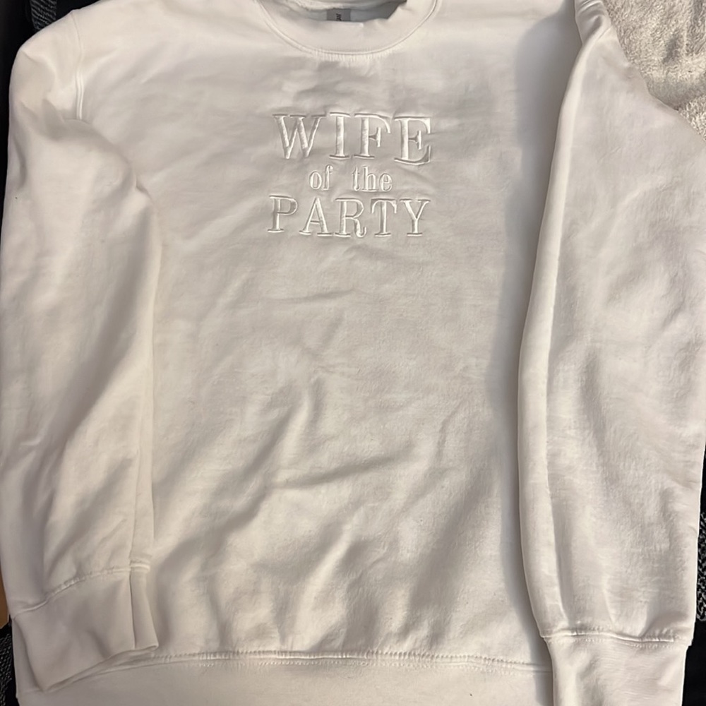 “Wife Of The Party Embroio Sweater” Bach Outfit Gently Used S